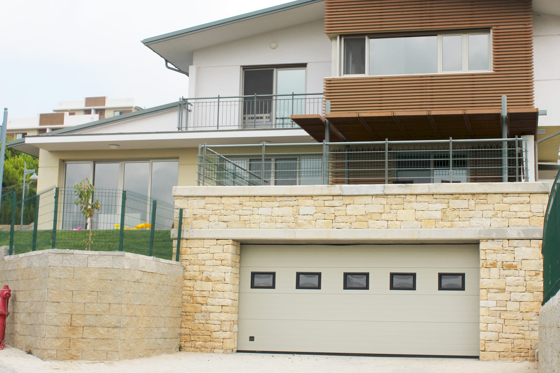 GARAGE DOOR (ANTRIVA PROJECT)