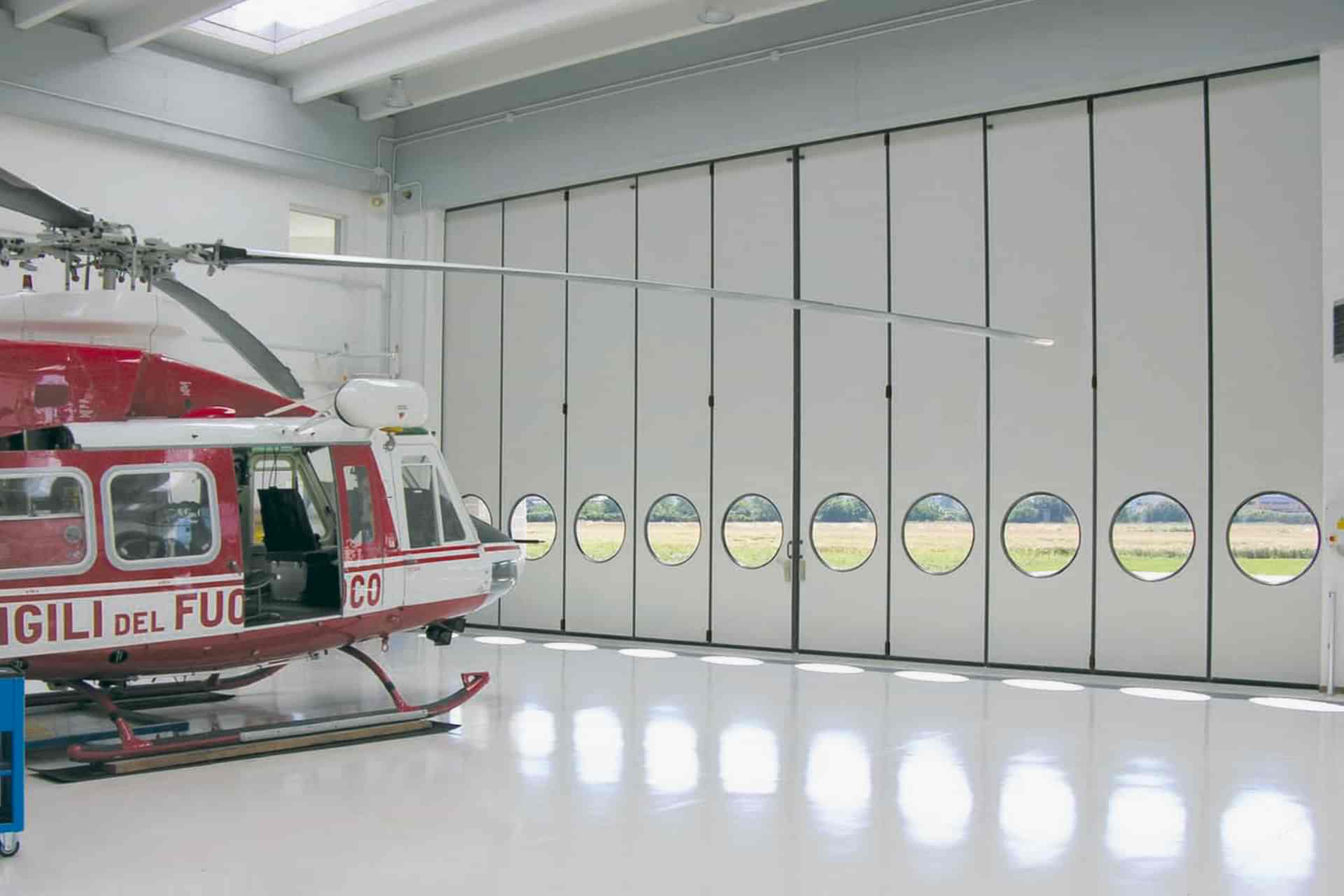 POLAR DOOR