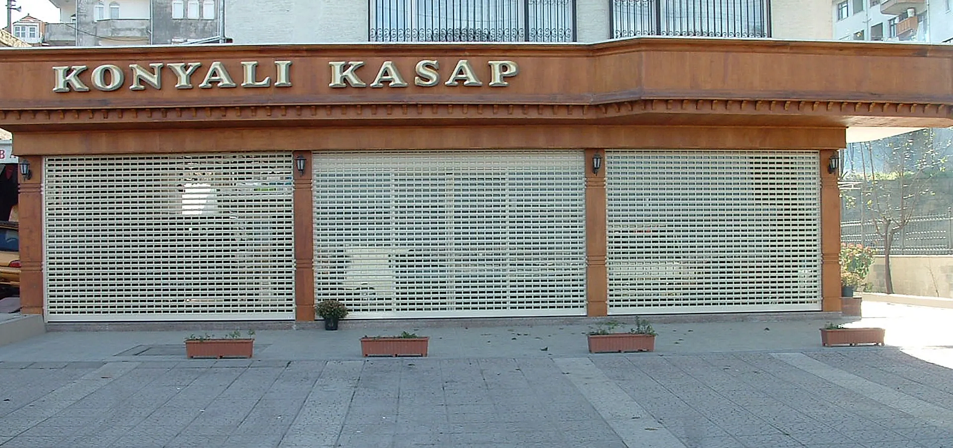 Kepenk Sistemlerinin Türleri ve Kullanım Alanları