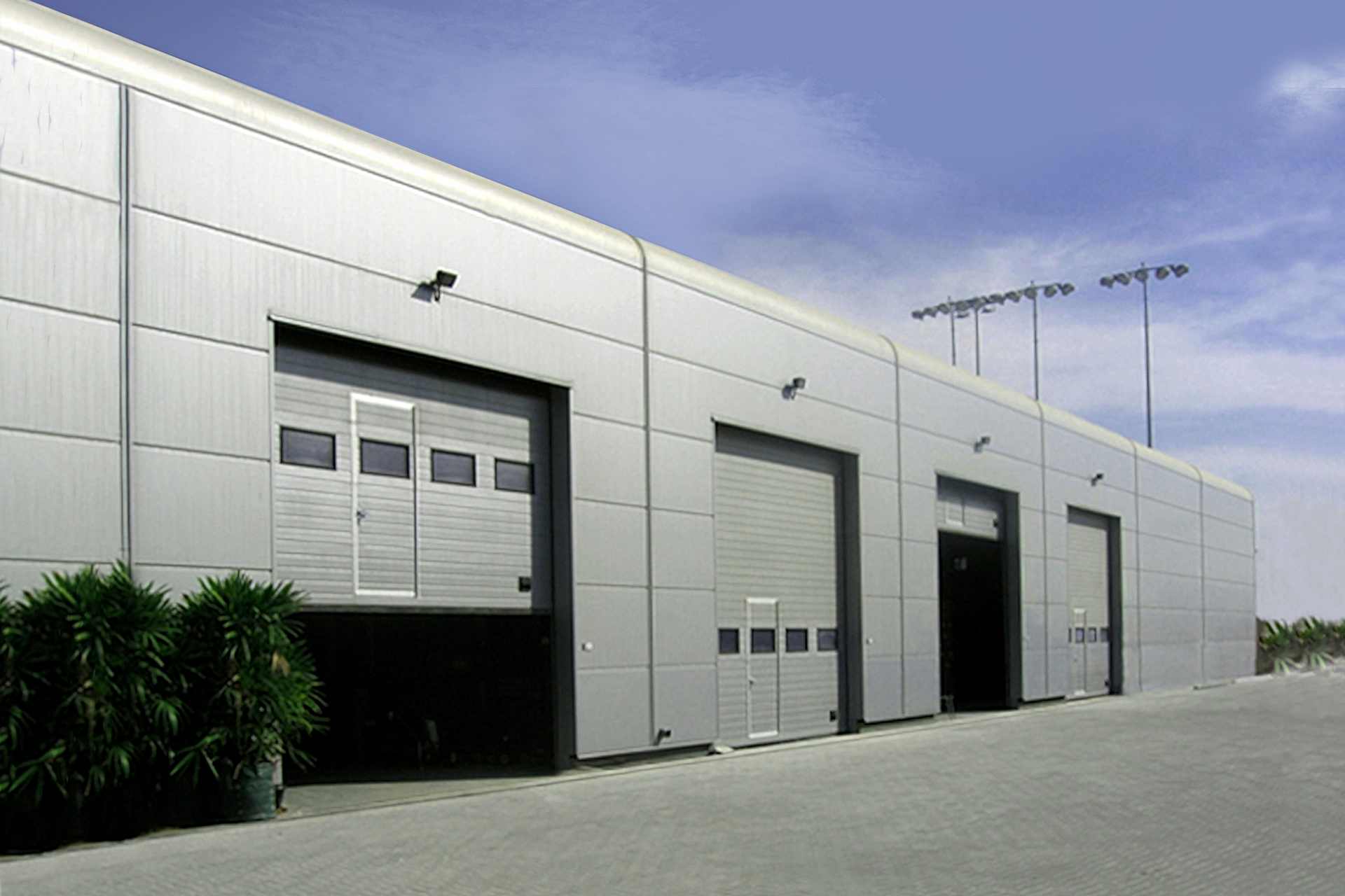 SEKSİYONEL KAPI (ABUDABİ-YASMARINE-F1)