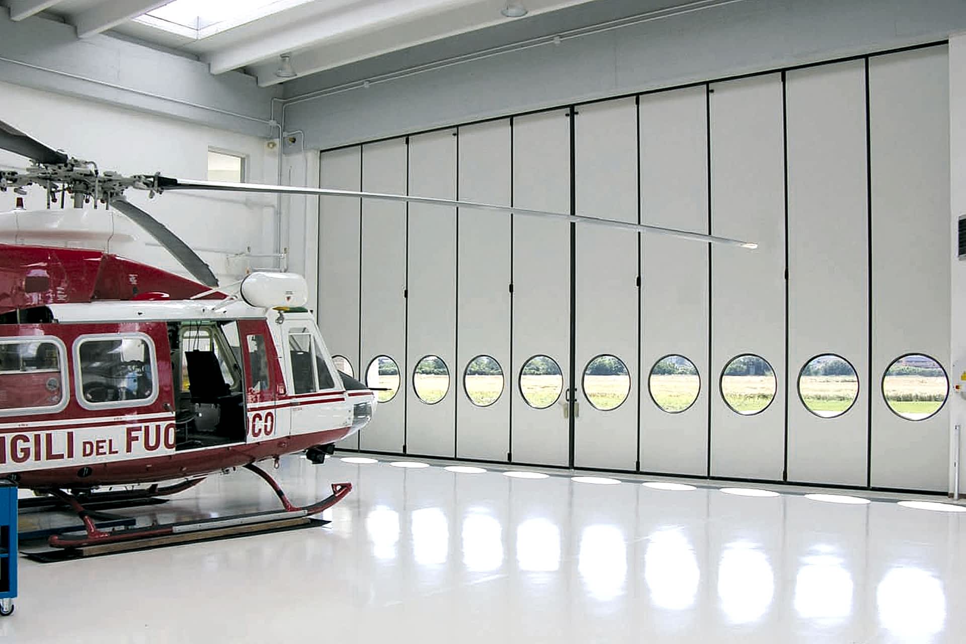 POLAR DOOR